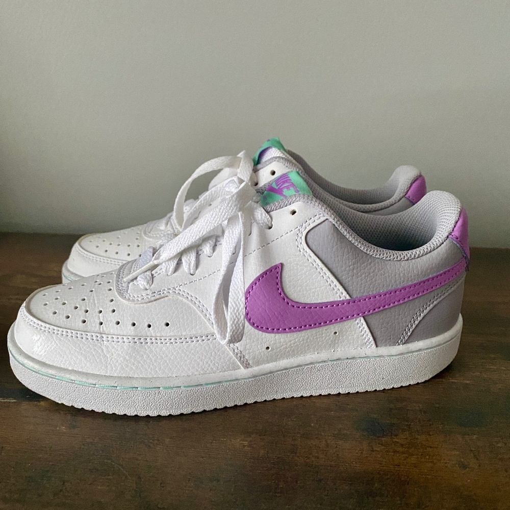 Women's Nike Sneakers White, Purple, Green Size 7